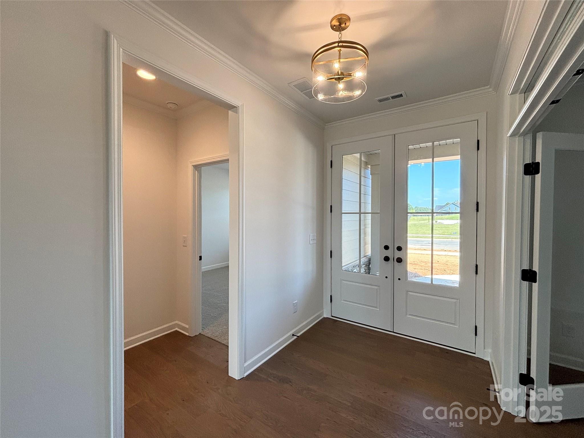 614 Brennan Street 38