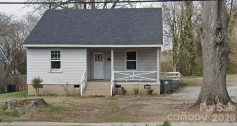 Photo of 922 N Main Street, Salisbury, NC 28144 (MLS # 4388019)