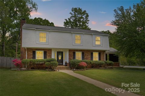 6035 Idlebrook Drive Charlotte NC 28212