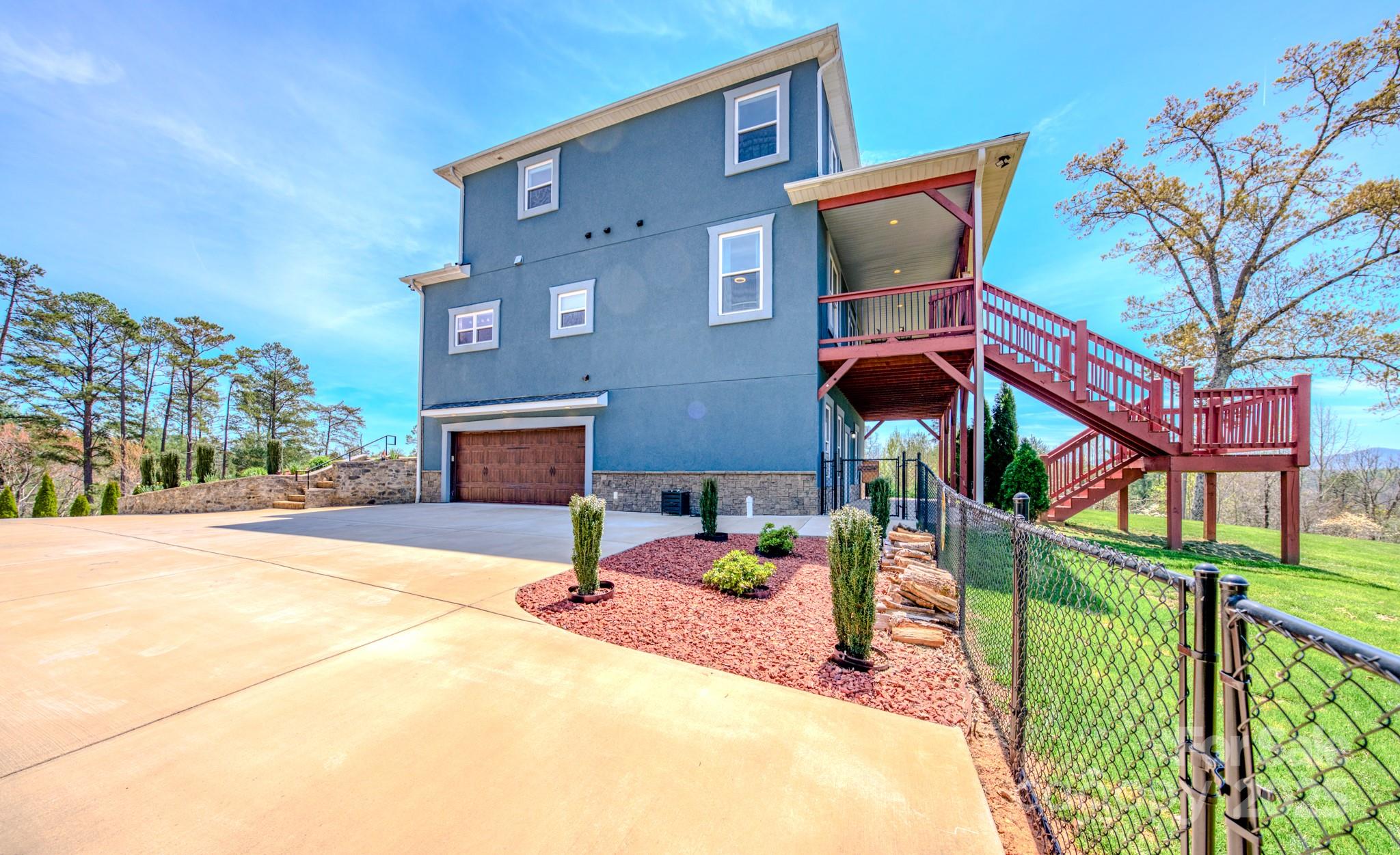 2160 Bear Creek Road