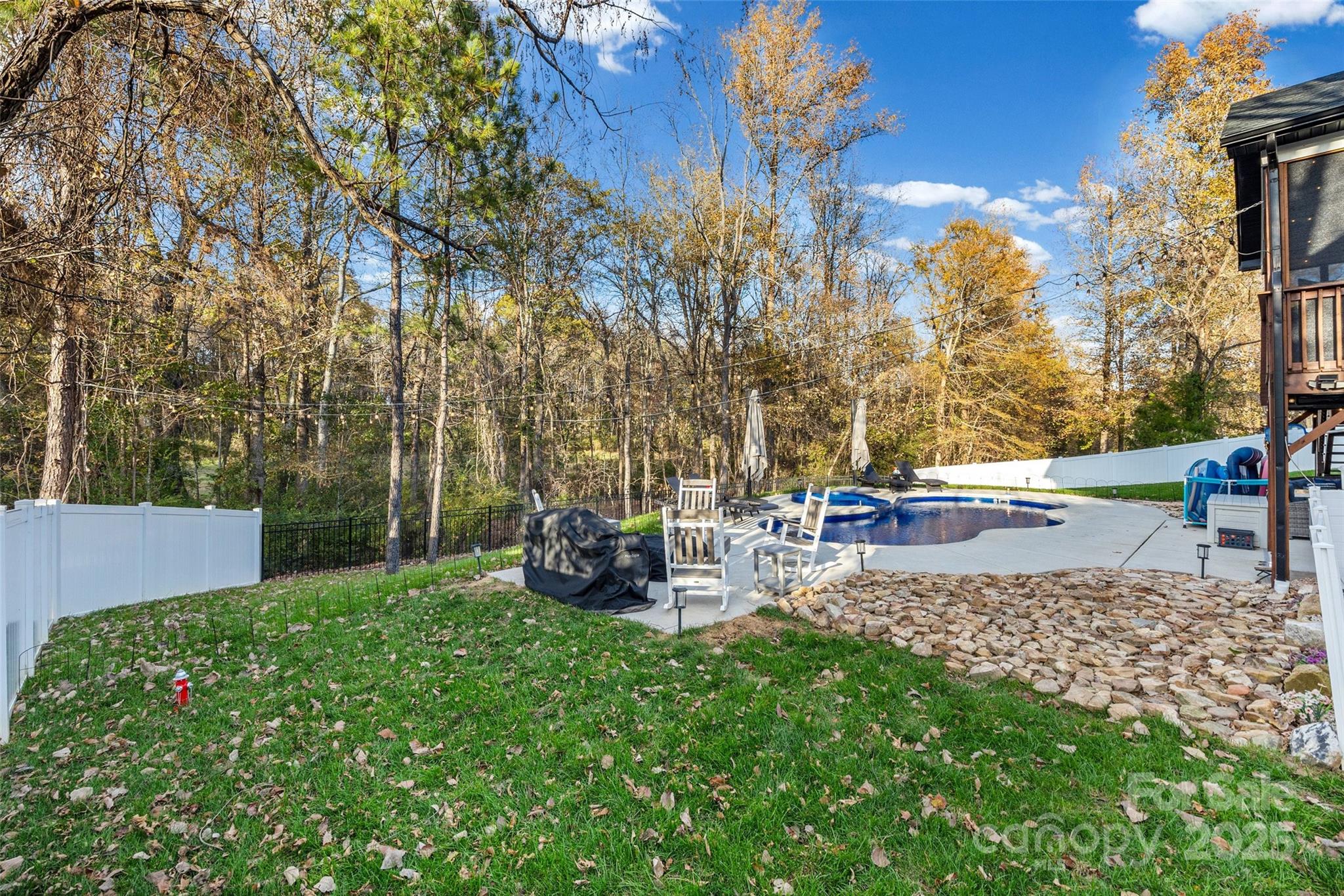 Stonetrace - Residential