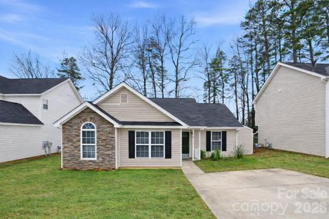Photo of 4109 Parkdale Drive, Charlotte, NC 28208 (MLS # 4350171)