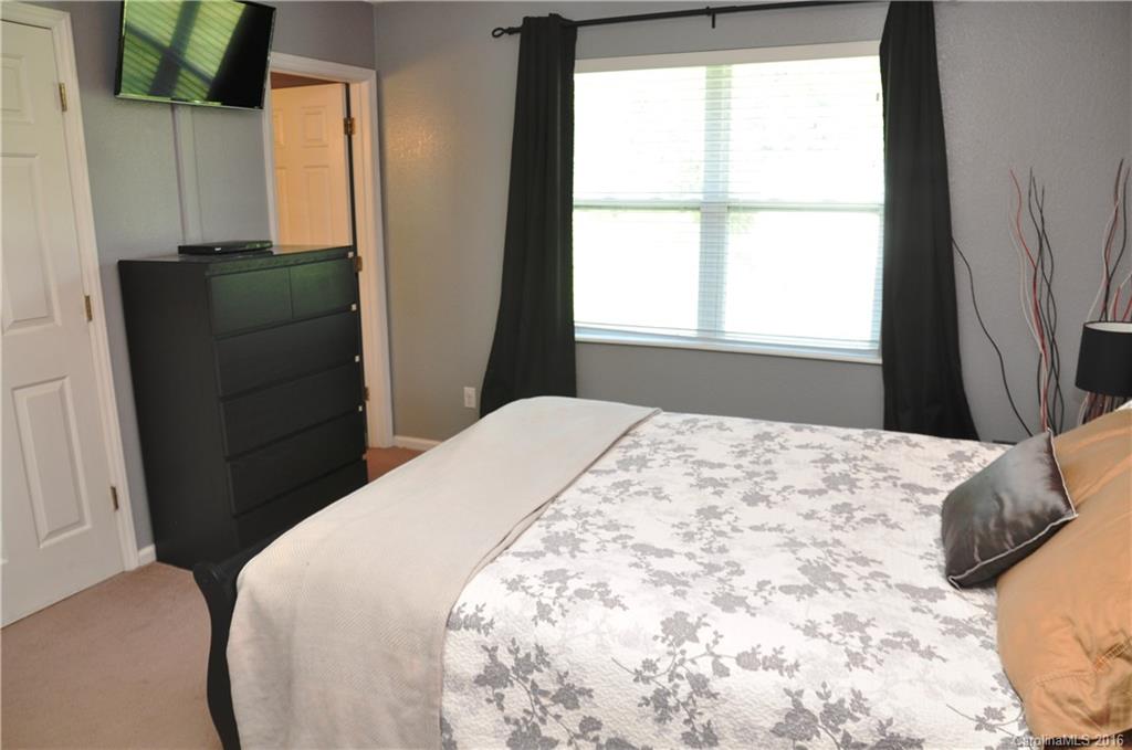 Hampton Glen - Residential