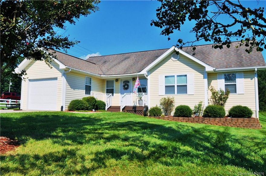 Don't miss this great opportunity!  This well maintained home is located on a nice corner lot in an established West Iredell neighborhood.  It offers a spacious floor plan with 3 Bedrooms, 2 Baths, Living & Dining Room combination (currently used as child play area), Eat-in Kitchen w/ Stainless Steel Appliances & Glass/Tile Back Splash, 1 Car Garage, Rear Deck overlooking nicely landscaped yard & Outdoor Storage Building. New HVAC 2013