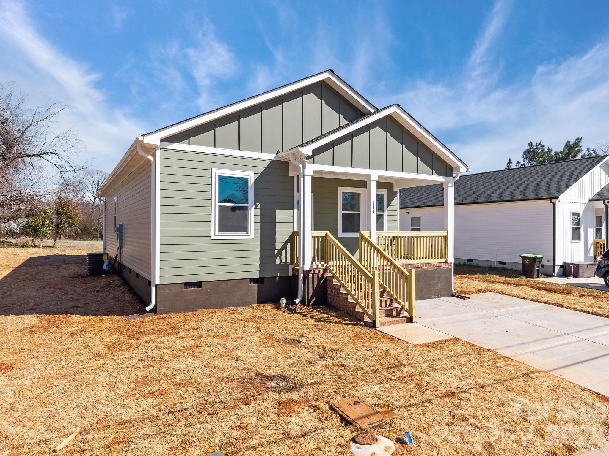 111 E Earnhardt Street