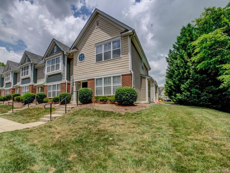 Location, location, location!  Close to the lightrail, Southend, Uptown, I-77 and Southpark.  Great floorplan w/ two large bedrooms with private baths.  New floorings and fresh paint throughout.  Attached one car garage.