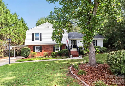 Photo of 10743 Osprey Drive, Charlotte, NC 28226 (MLS # 4425593)