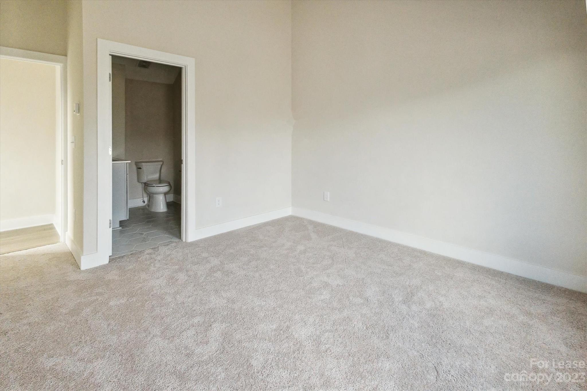 bronson square - Residential Lease