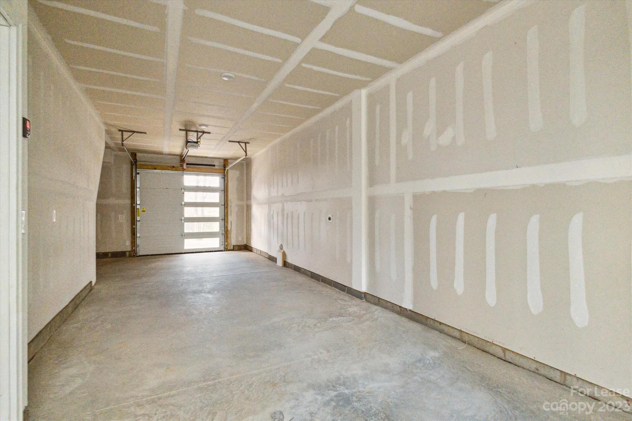 bronson square - Residential Lease