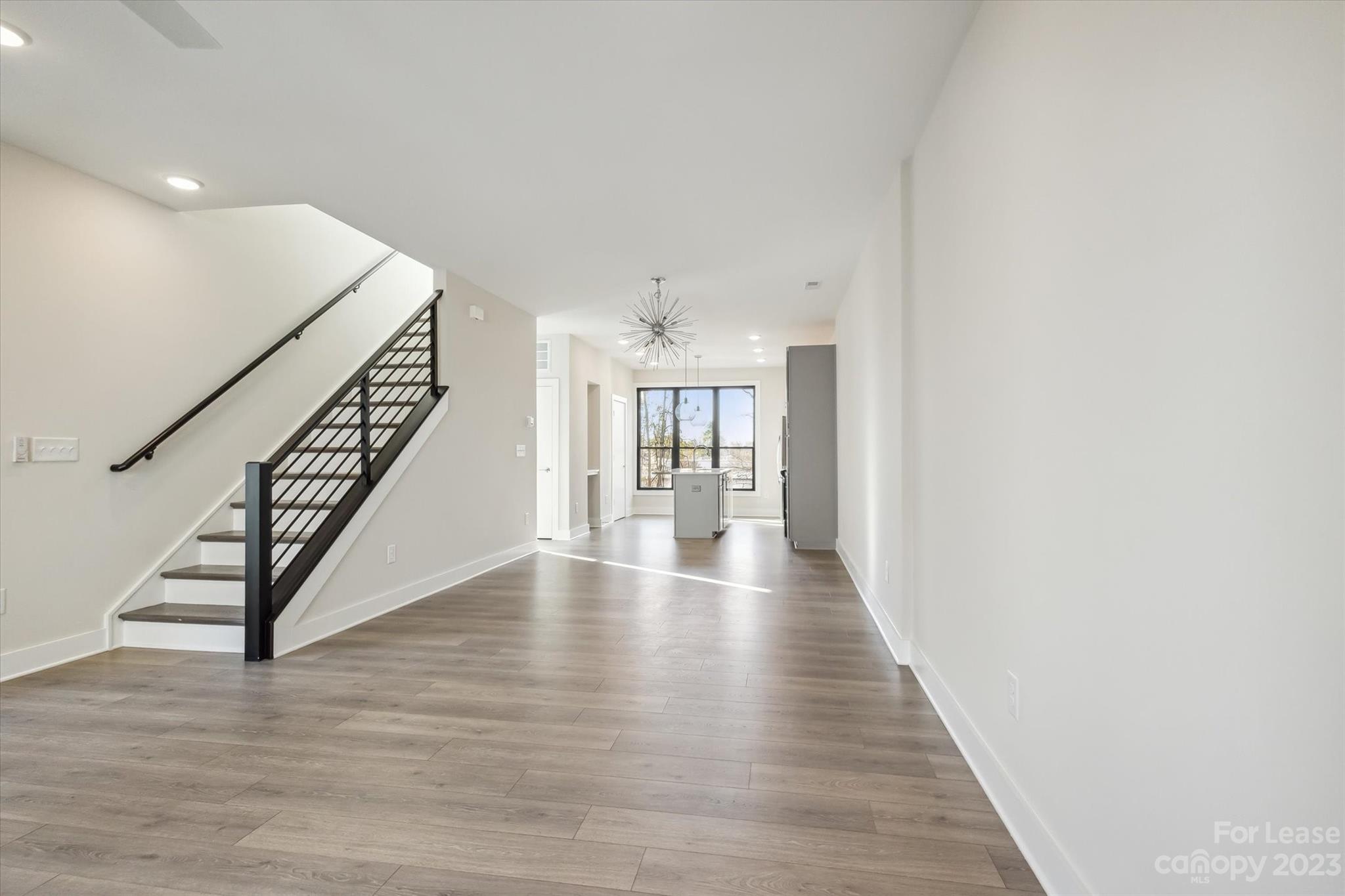 bronson square - Residential Lease