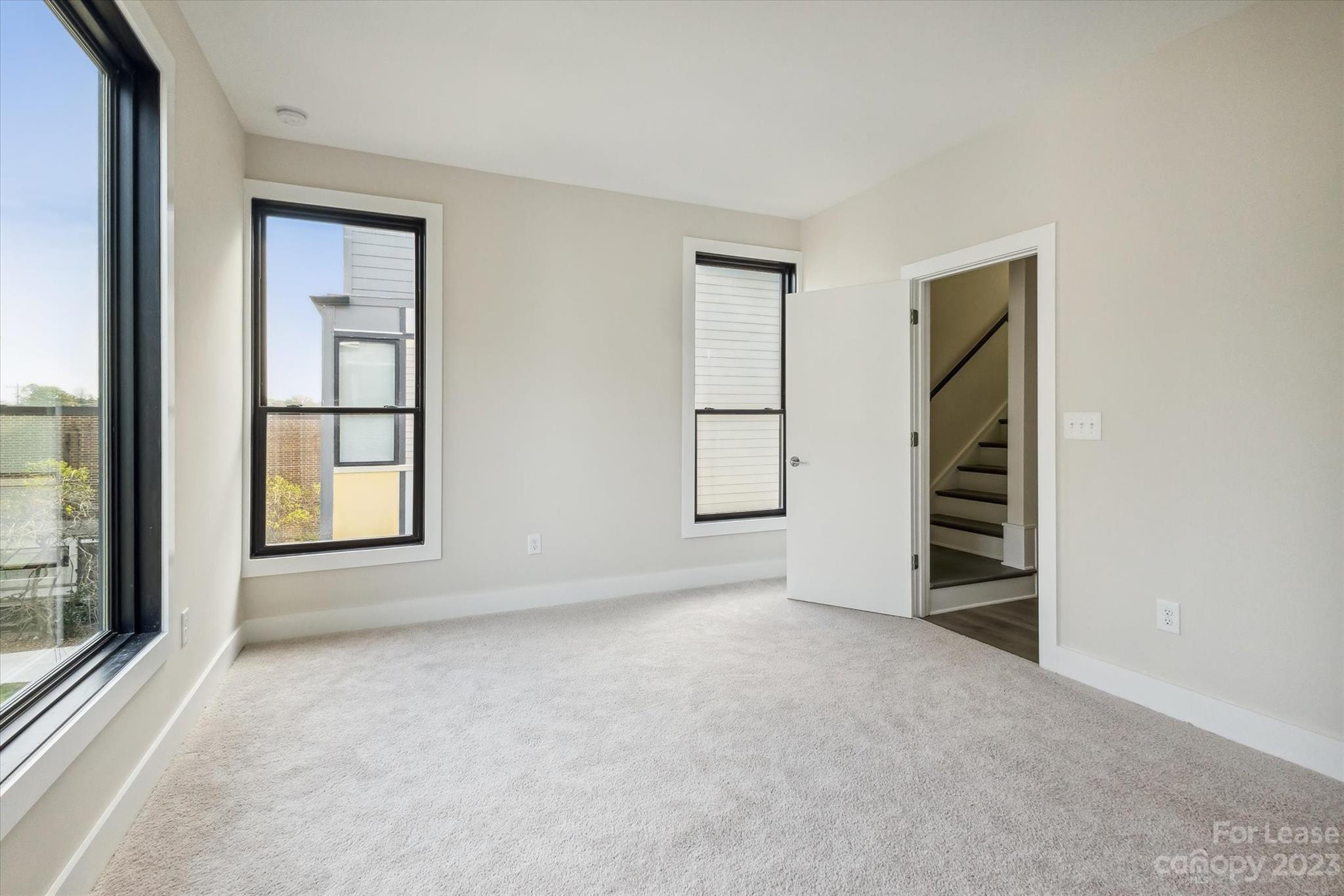 bronson square - Residential Lease