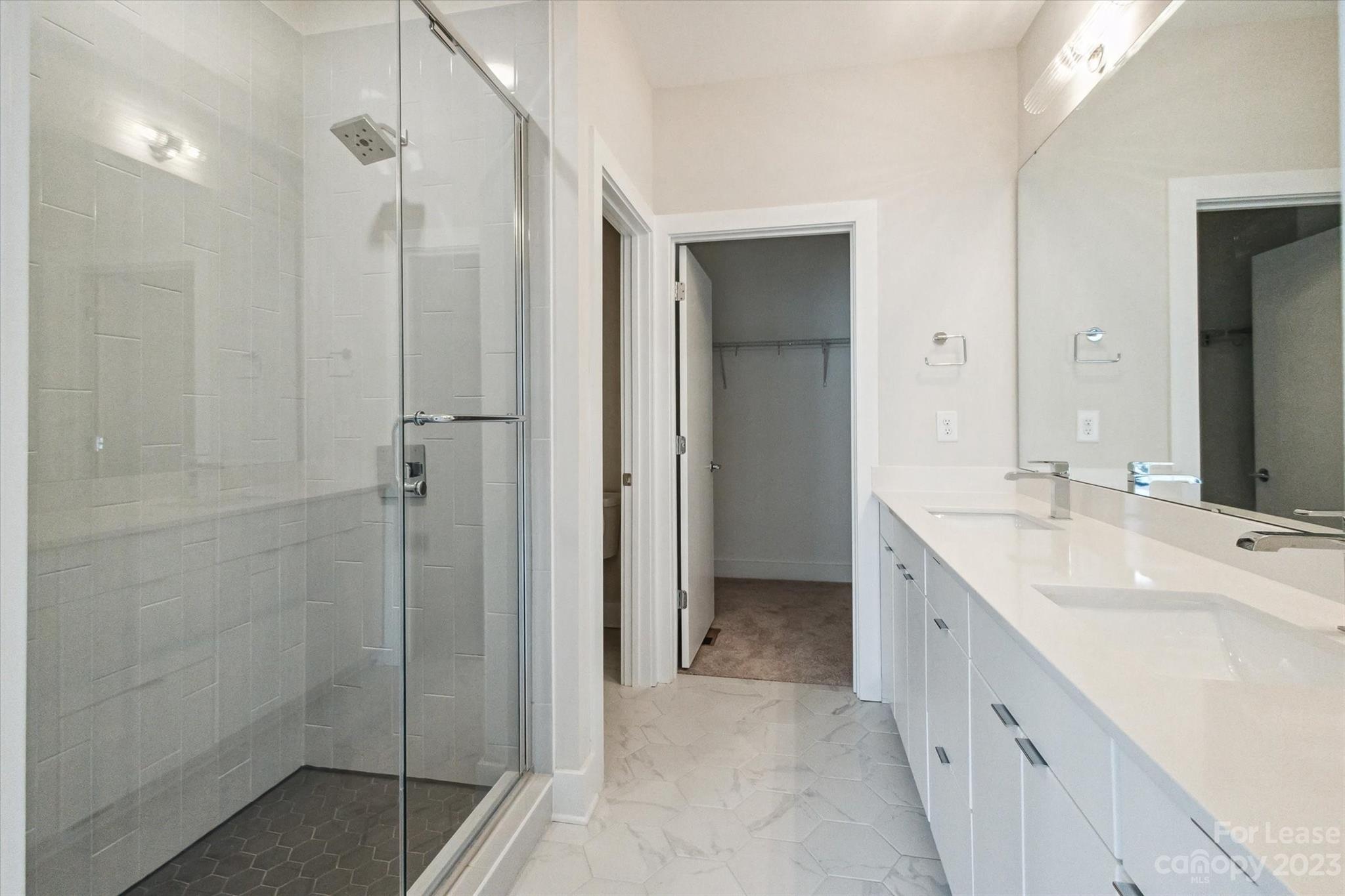 bronson square - Residential Lease