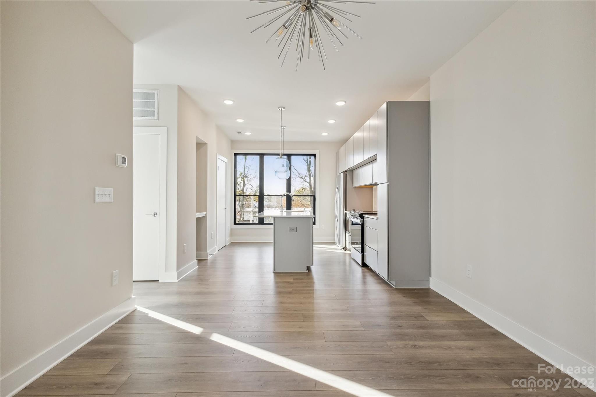 bronson square - Residential Lease