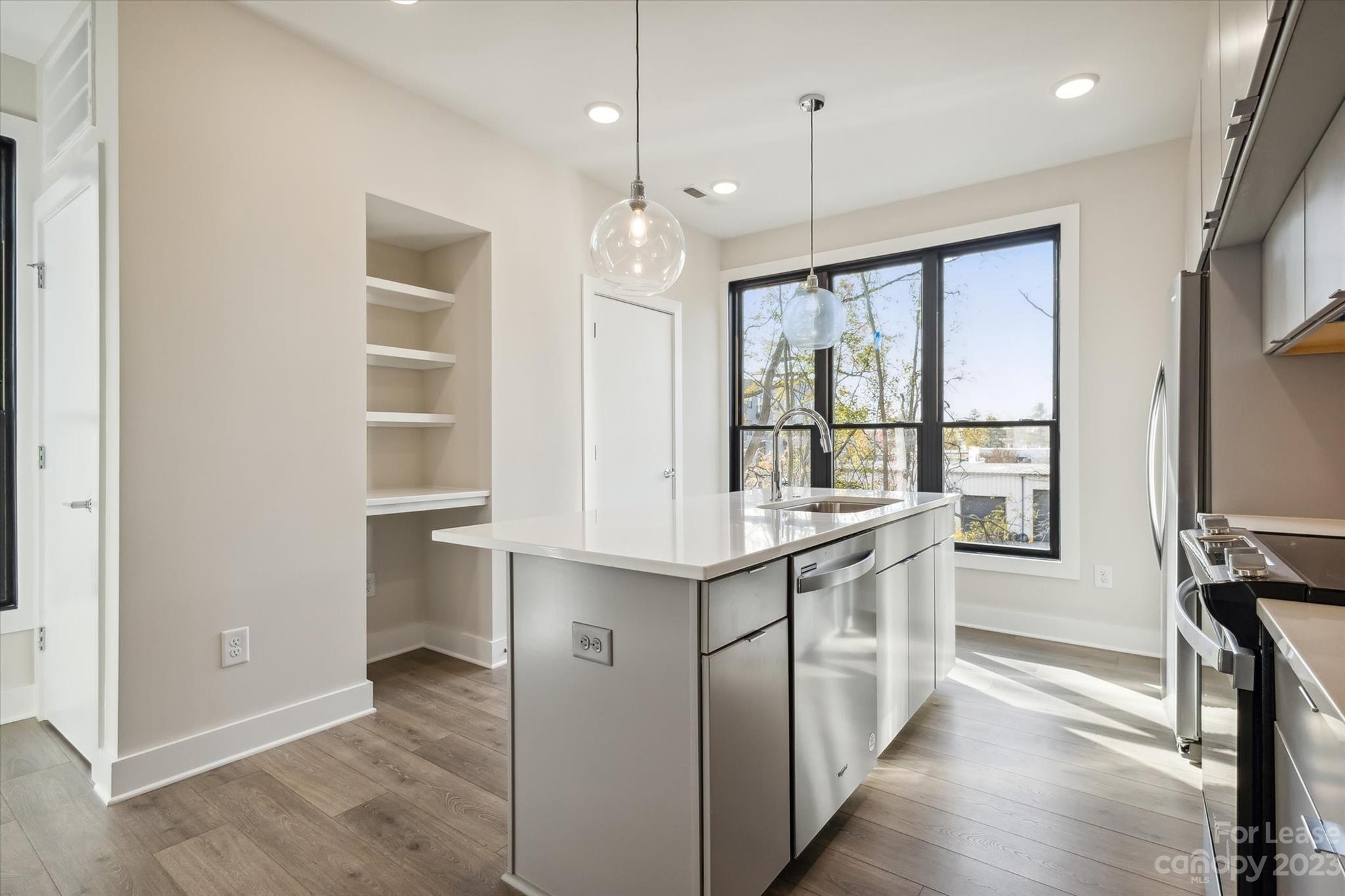 bronson square - Residential Lease