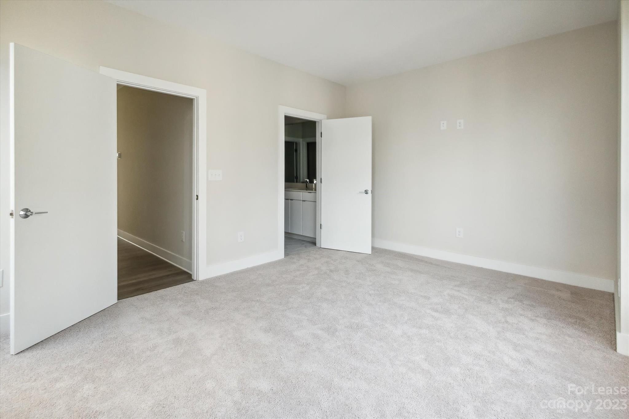 bronson square - Residential Lease