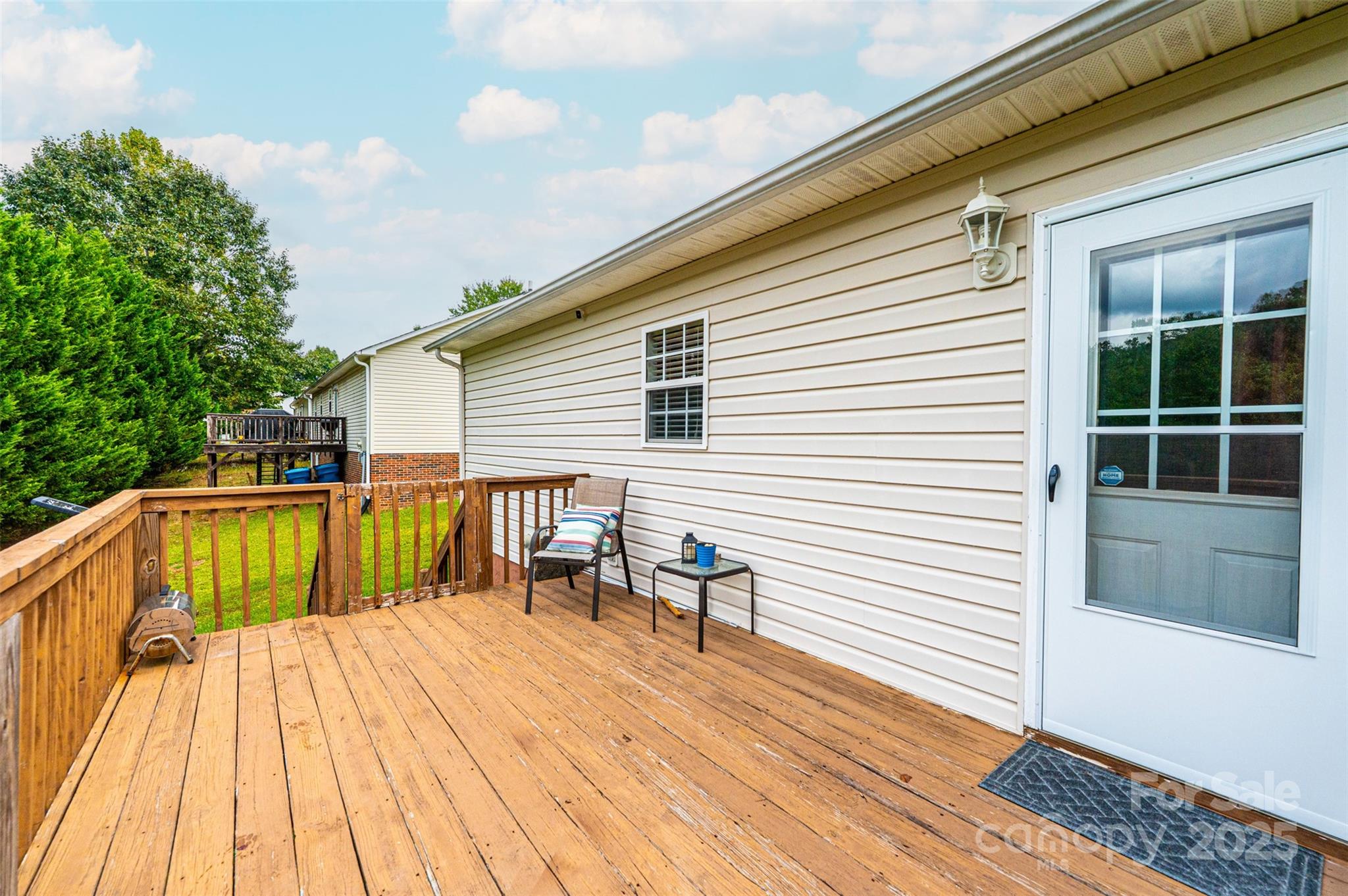 WESTERN RIDGE - Residential