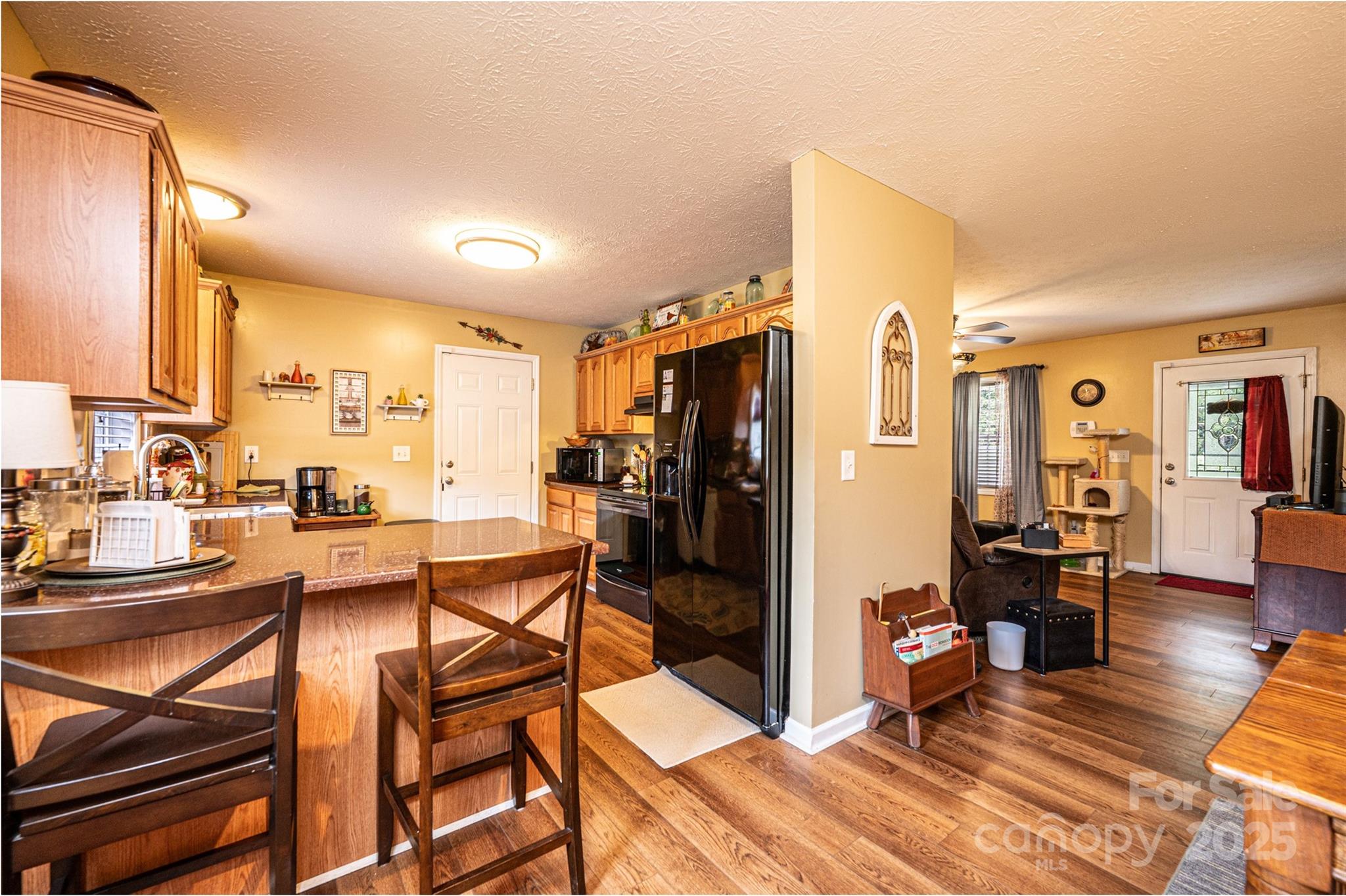 WESTERN RIDGE - Residential