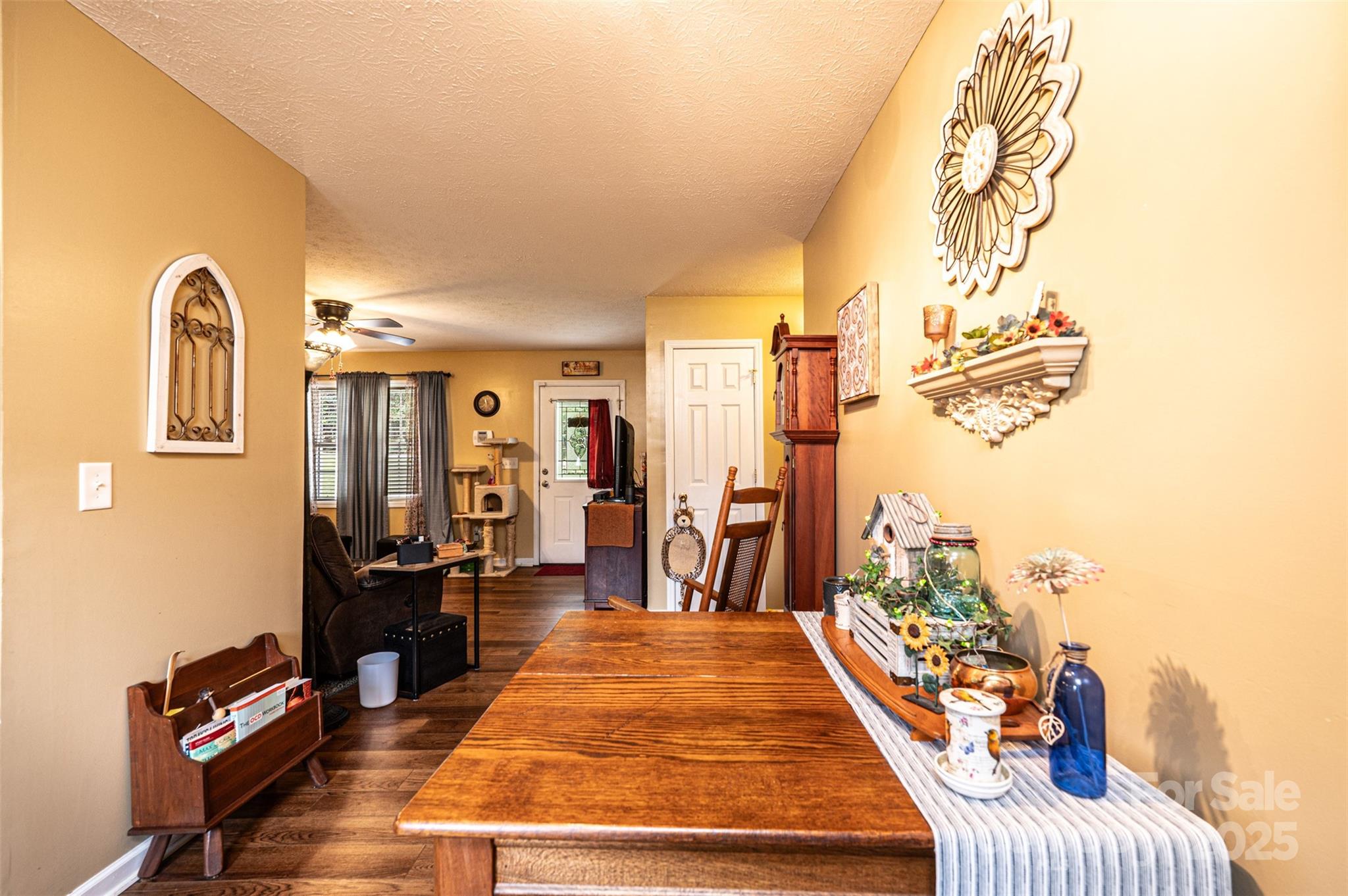 WESTERN RIDGE - Residential