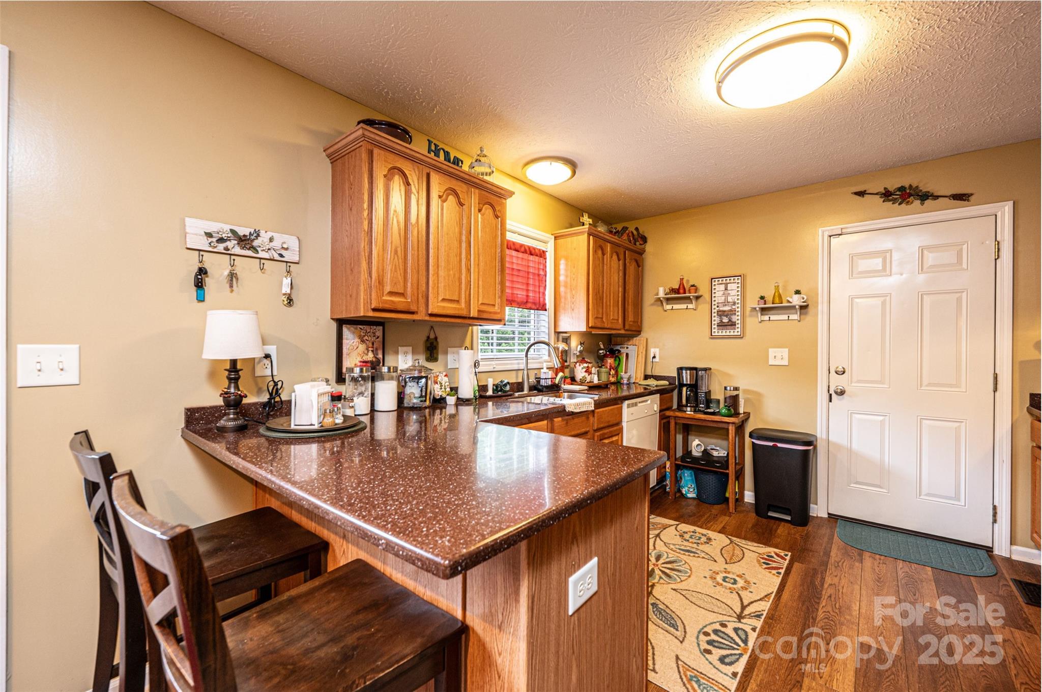 WESTERN RIDGE - Residential