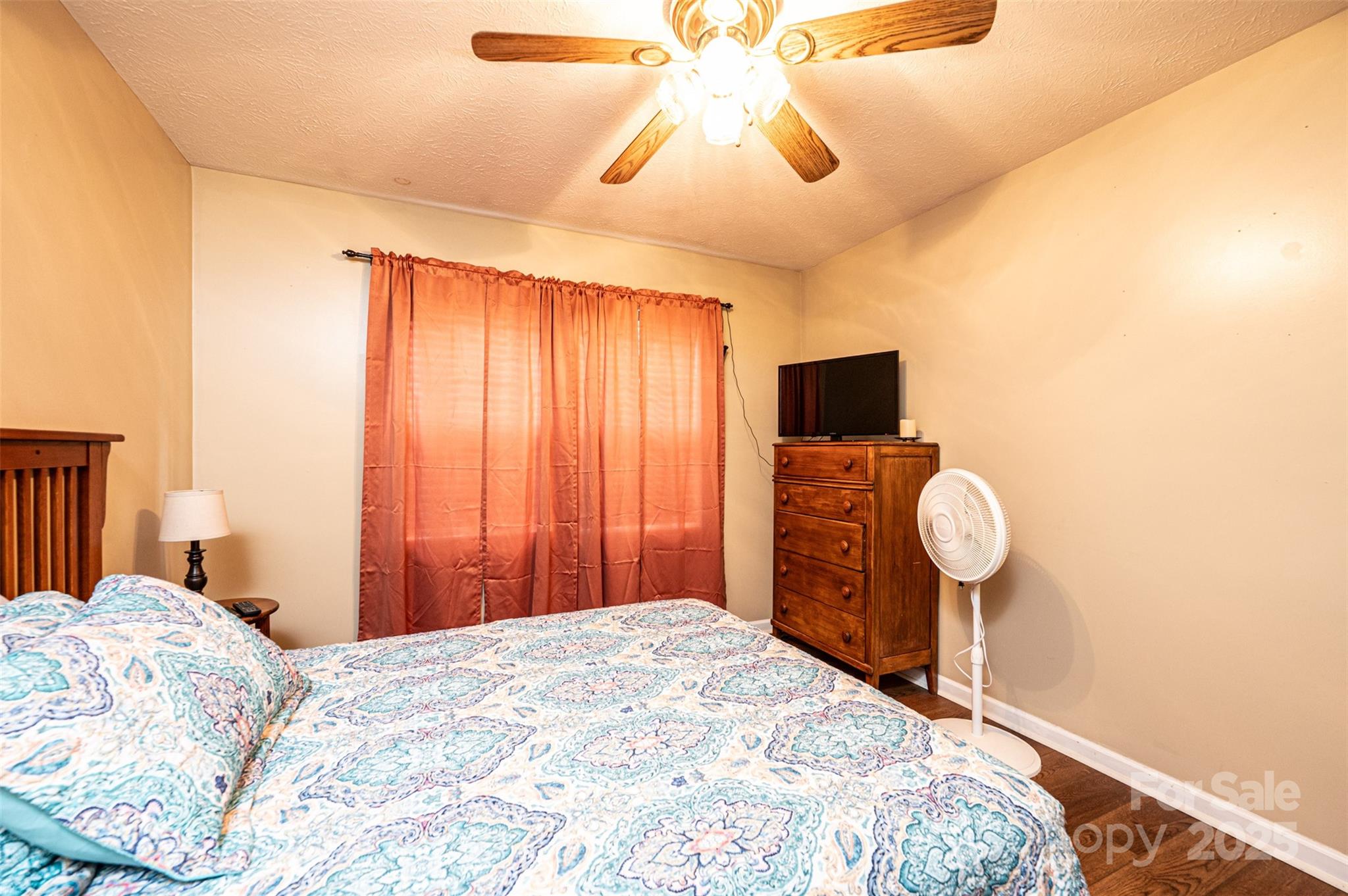 WESTERN RIDGE - Residential