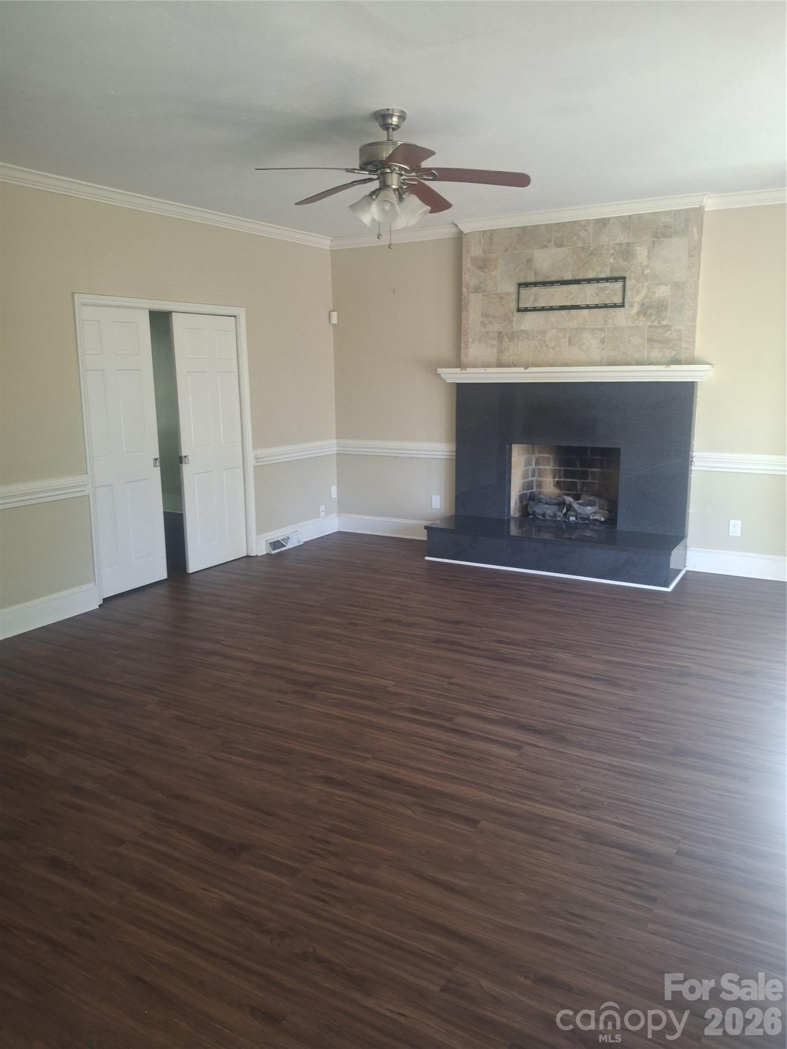 9327 Willowglen Trail