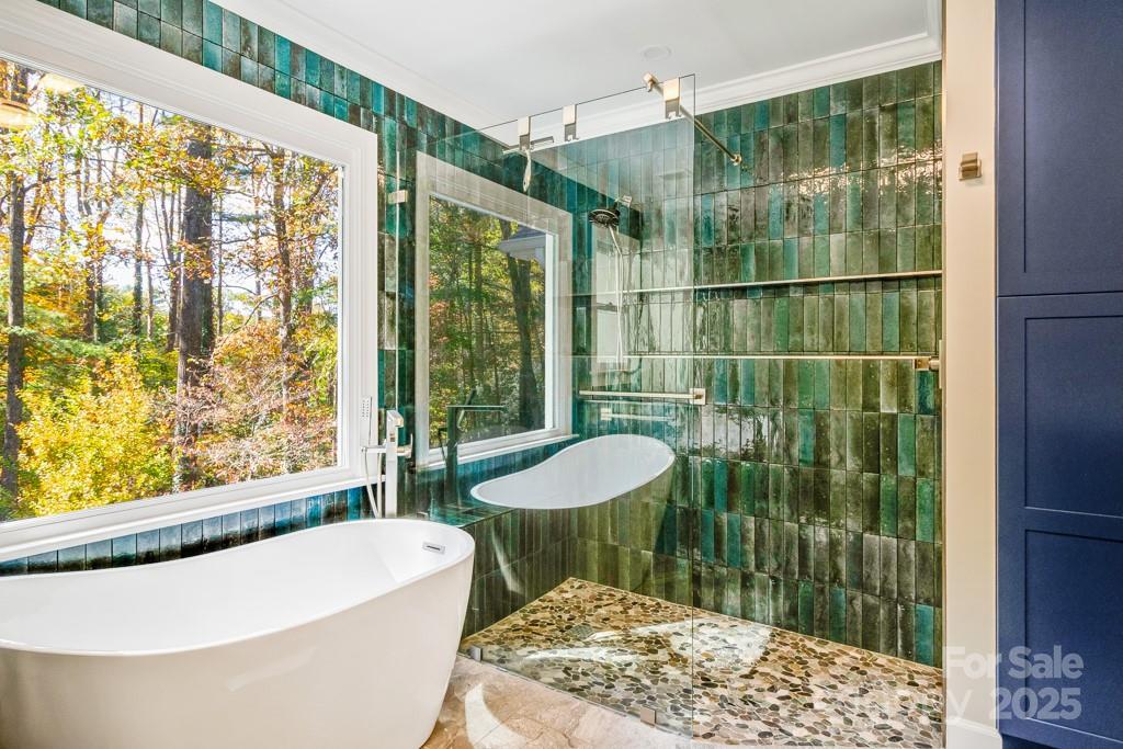 CLAREMONT - Residential