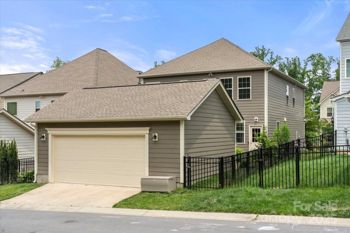 Davidson East - Residential