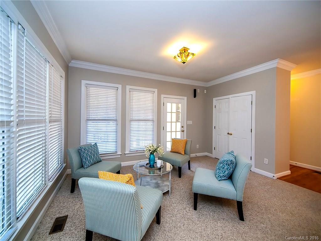 Macaulay - Residential Lease