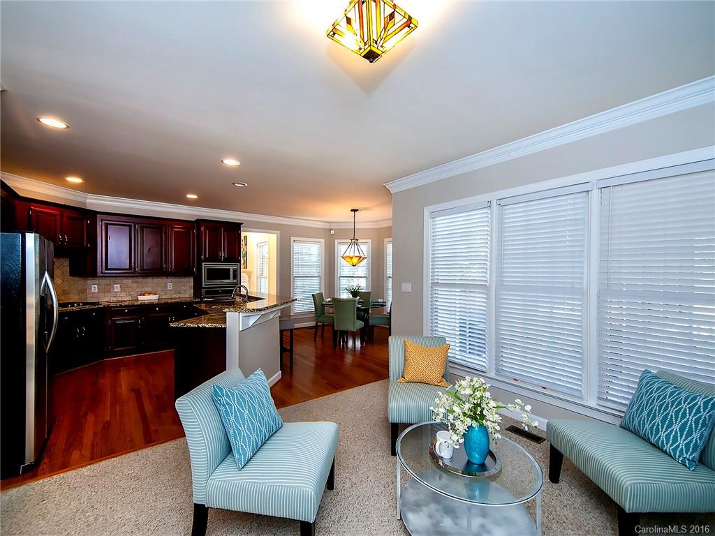 Macaulay - Residential Lease