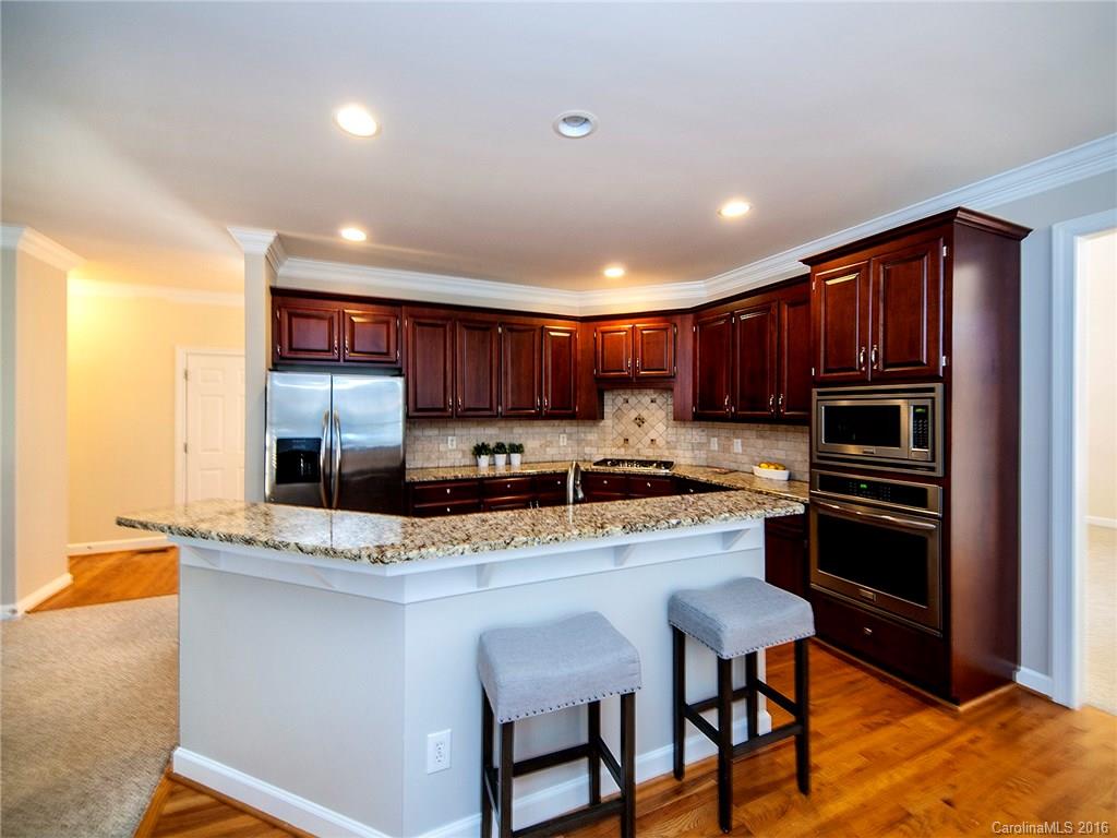 Macaulay - Residential Lease