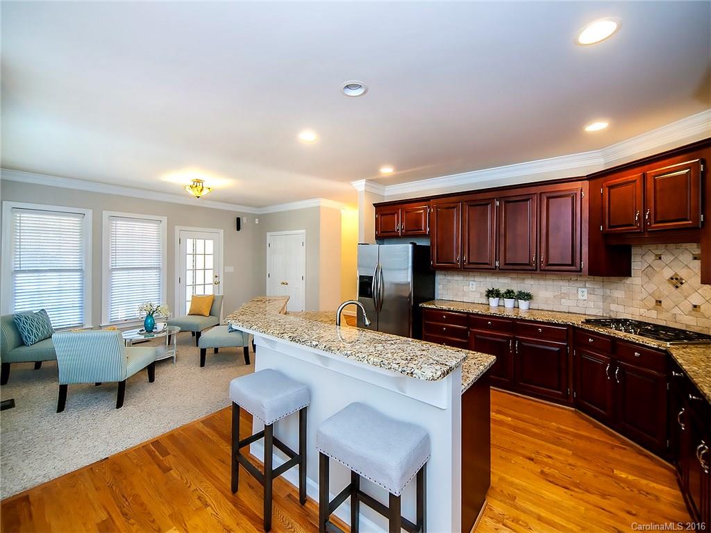 Macaulay - Residential Lease