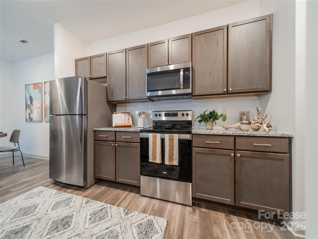 Charlotte, North Carolina 28273, United States, 2 Bedrooms Bedrooms, ,2 BathroomsBathrooms,Residential,Active,18231