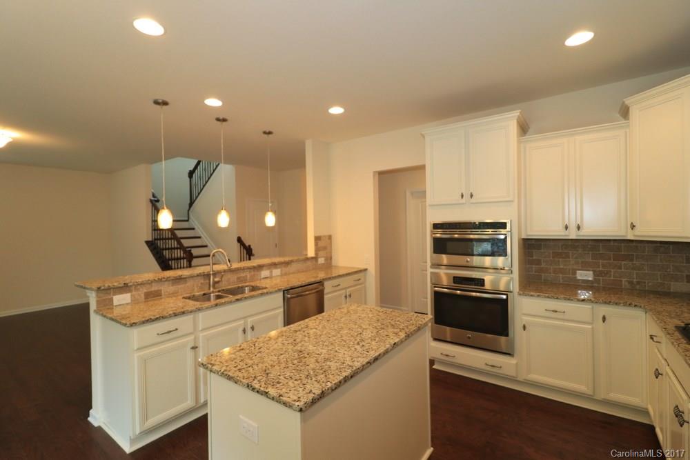 Hawks Creek - Residential