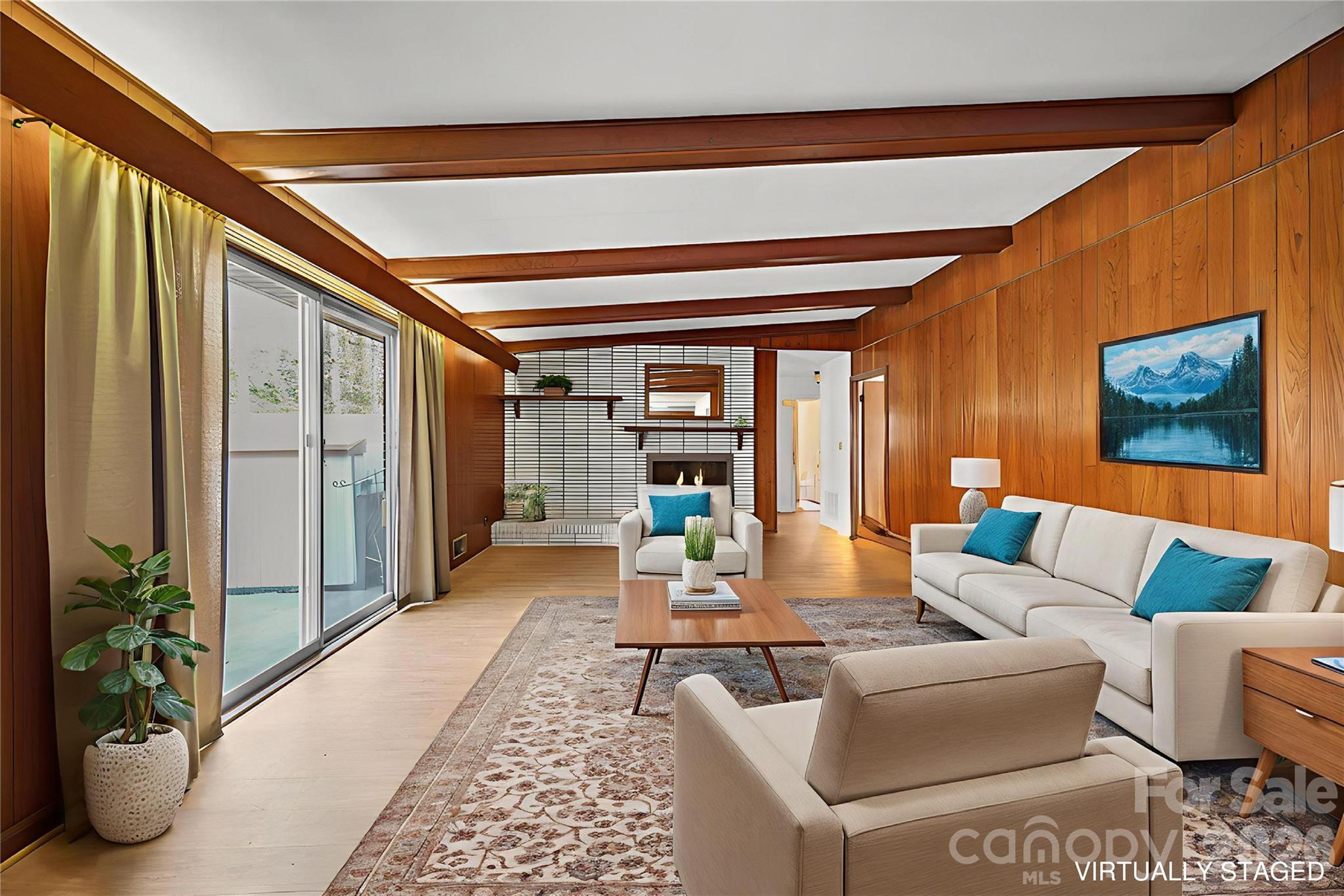 701 E Oakwood Avenue