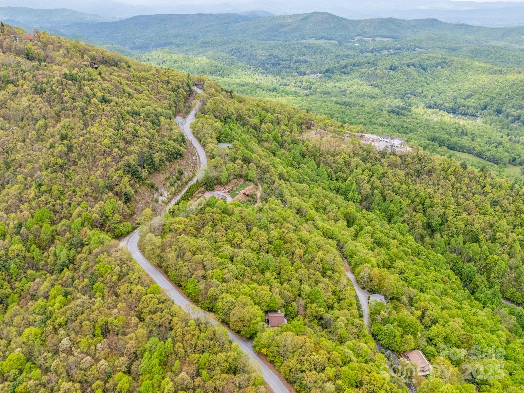 000 Pinnacle Mountain Road