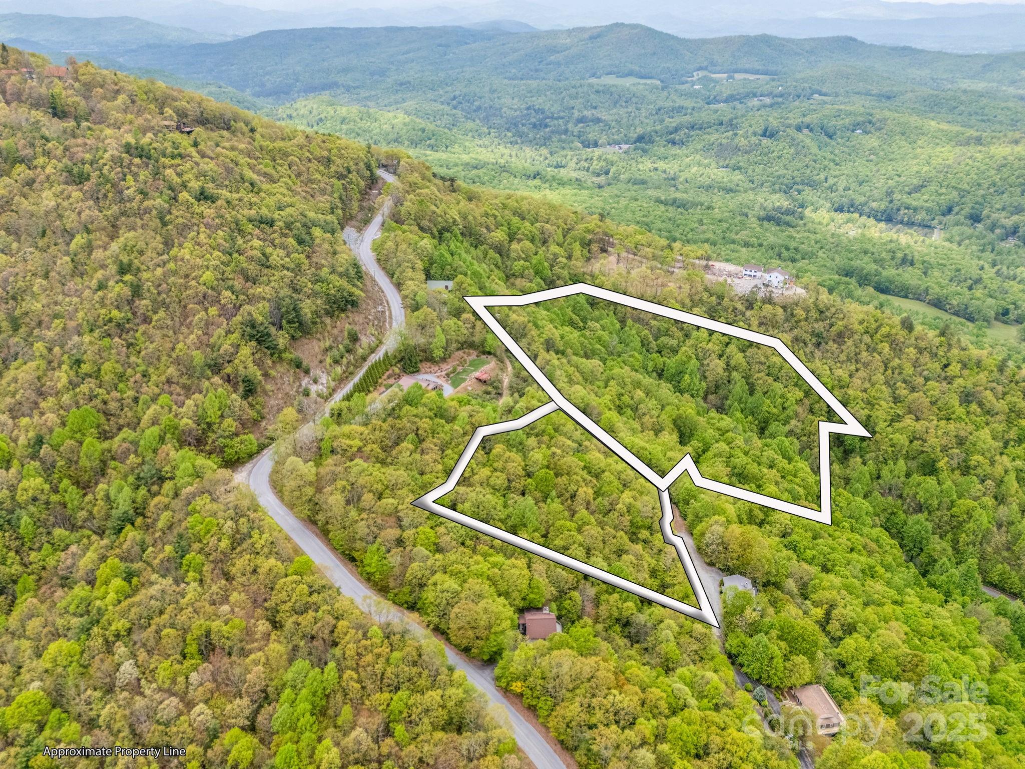 000 Pinnacle Mountain Road