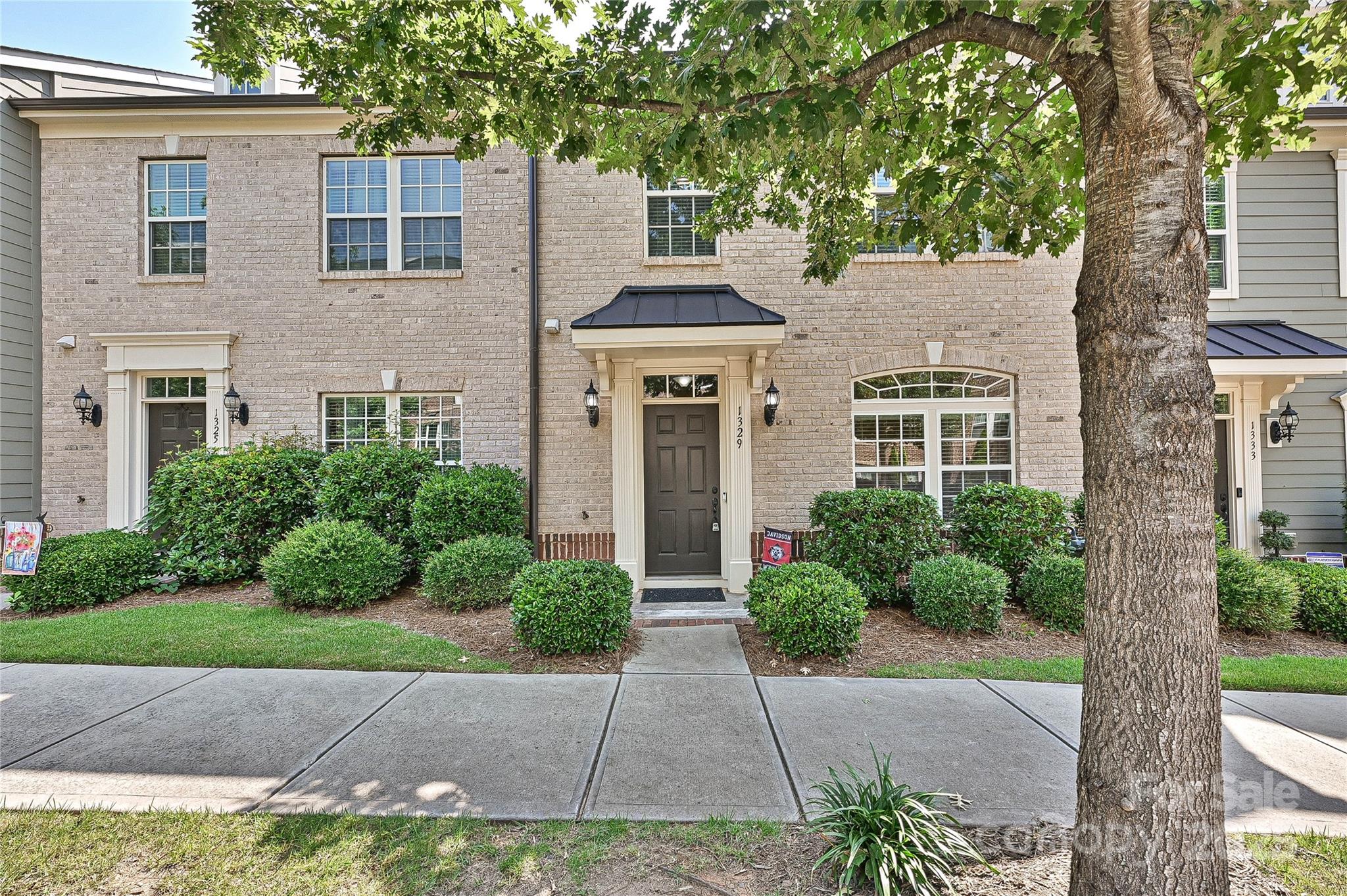1329 Jacemans Way