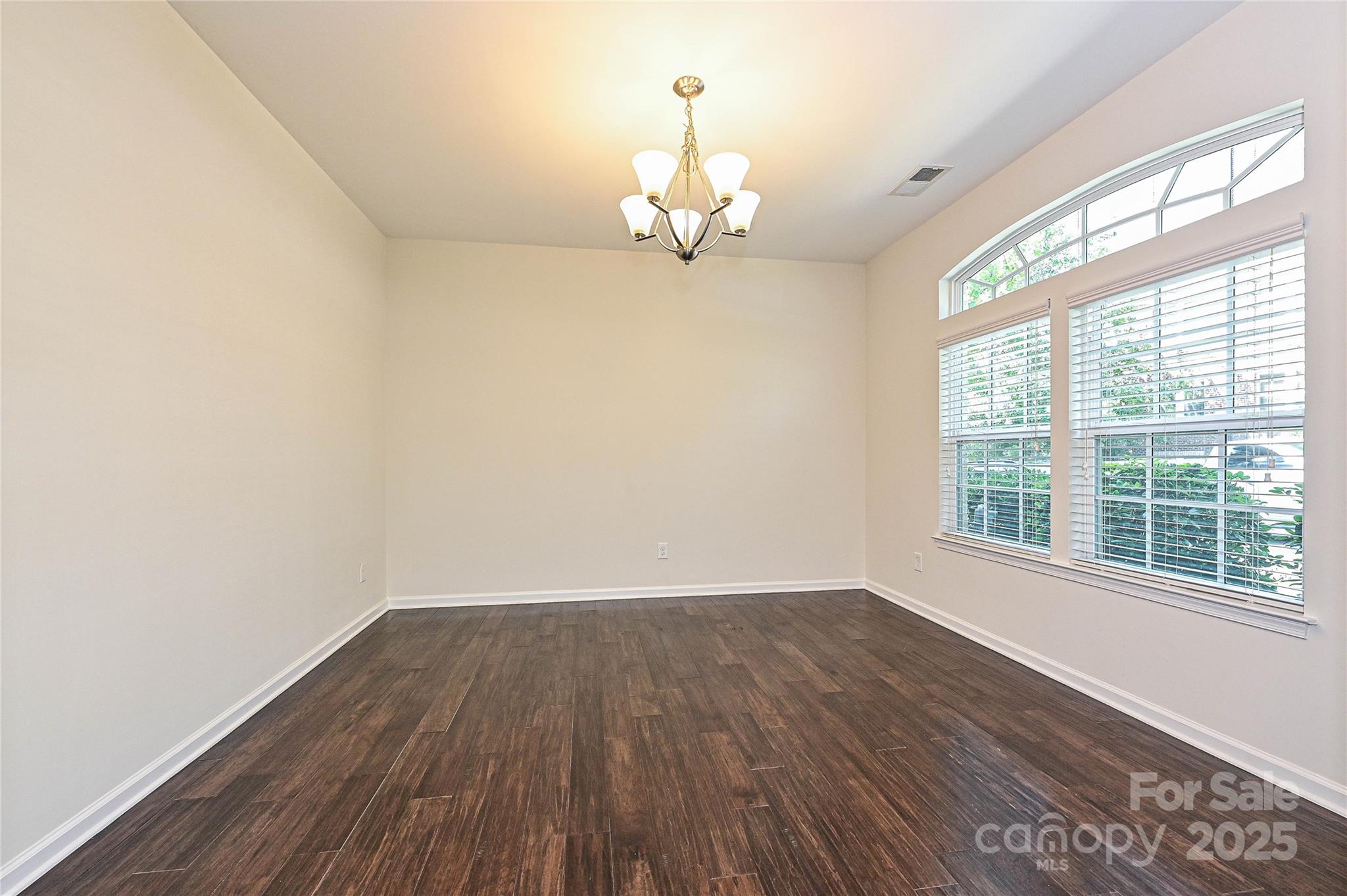 1329 Jacemans Way