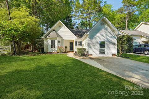 9200 Forest Green Drive Charlotte NC 28227