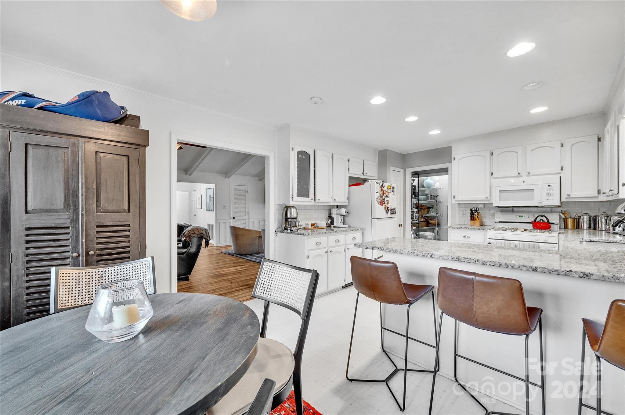 Lansdowne - Residential