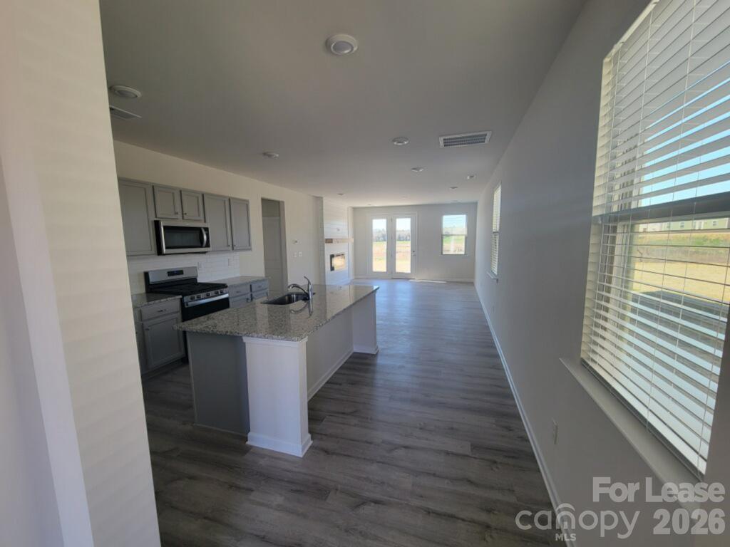 3045 Eastcott Avenue