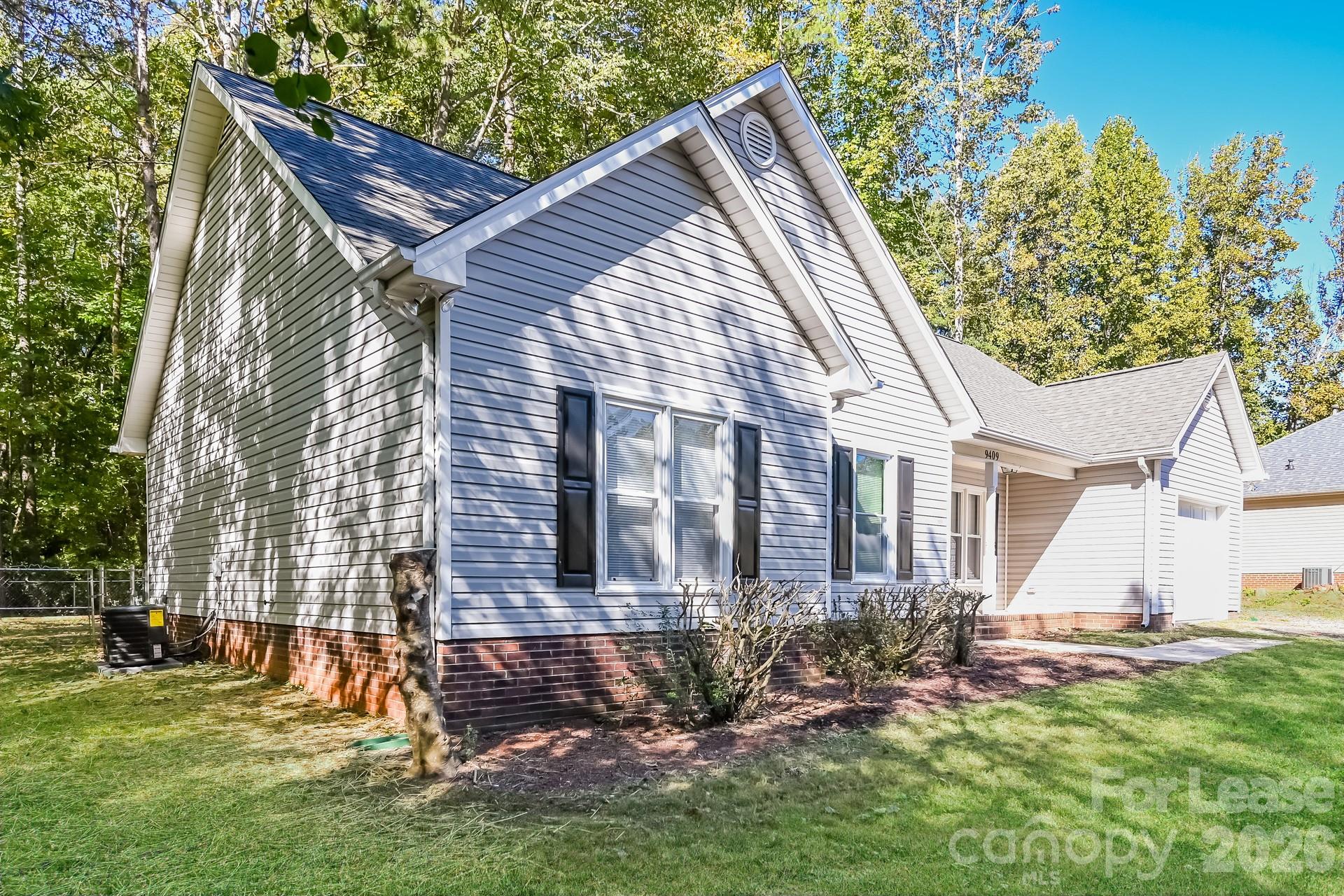 9409 Dogwood Ridge Drive