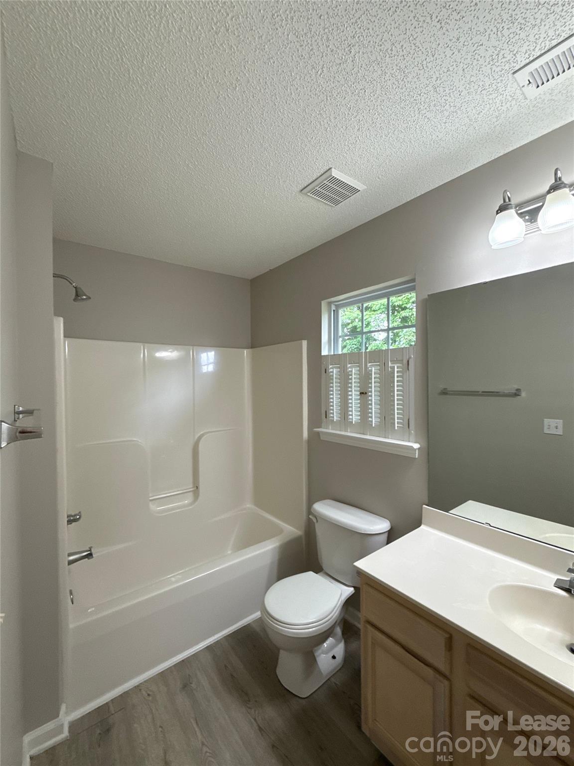 Oakdale Grove - Residential Lease