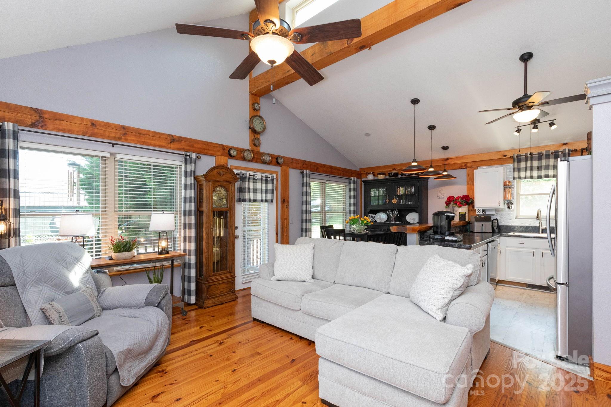 24 Carsen Loop