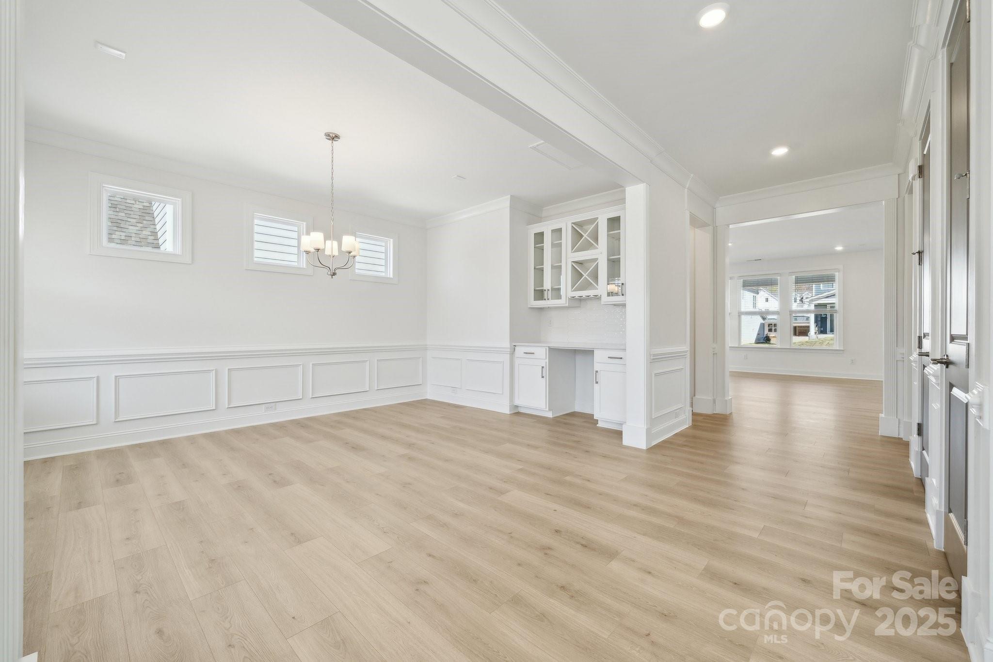 121 Clawton Loop