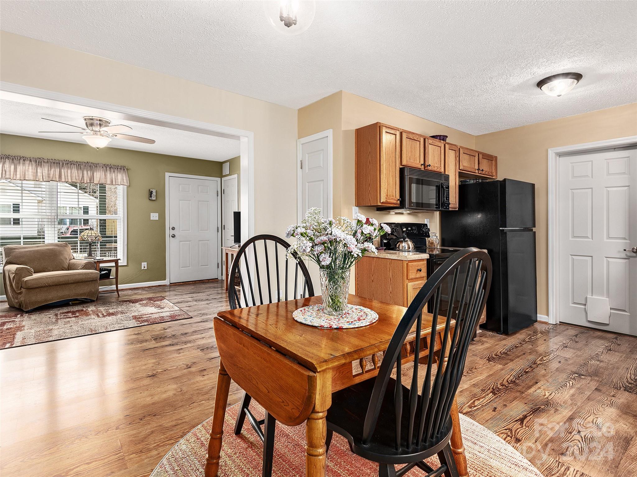 Addison Creek - Residential