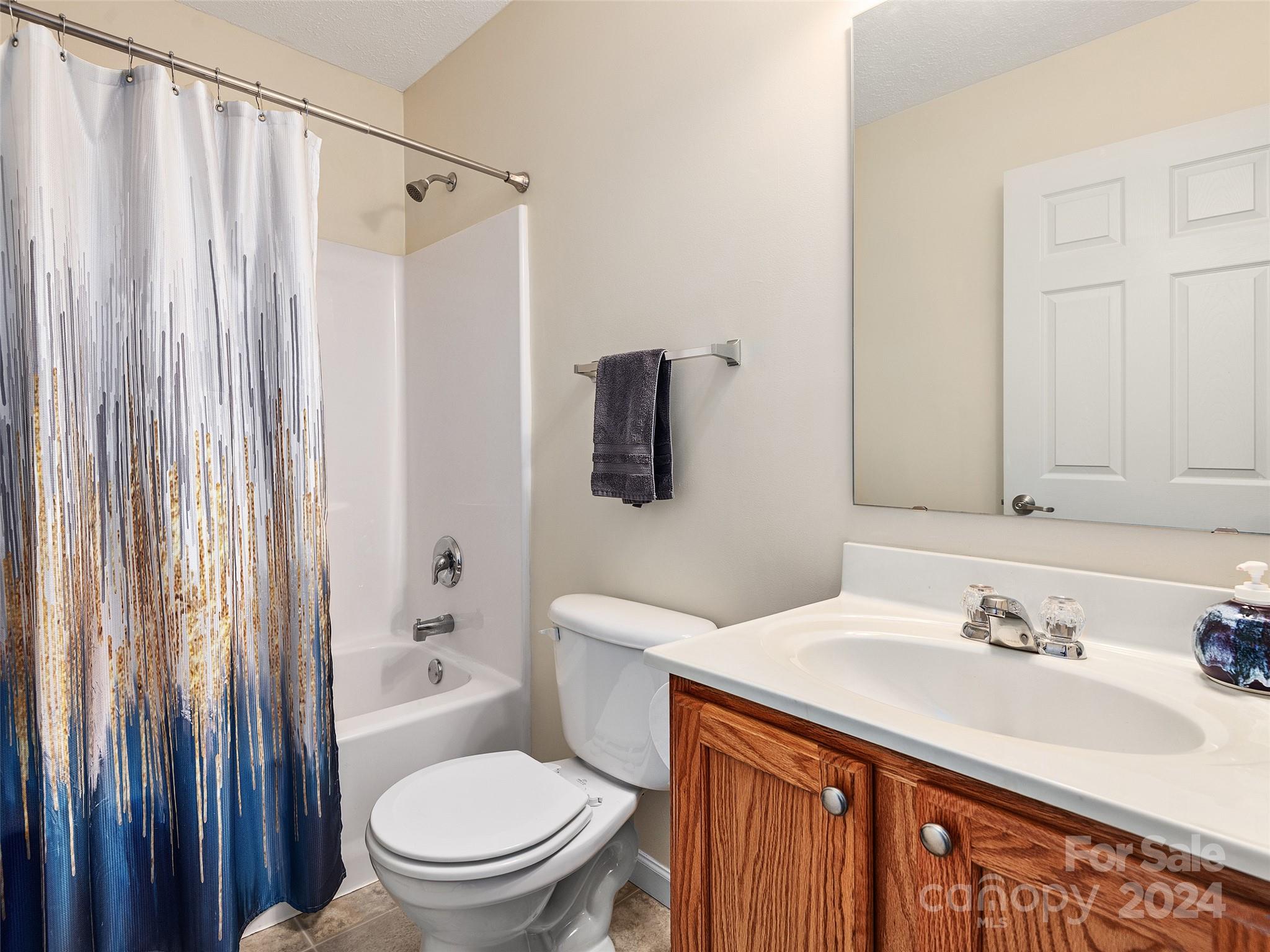 Addison Creek - Residential