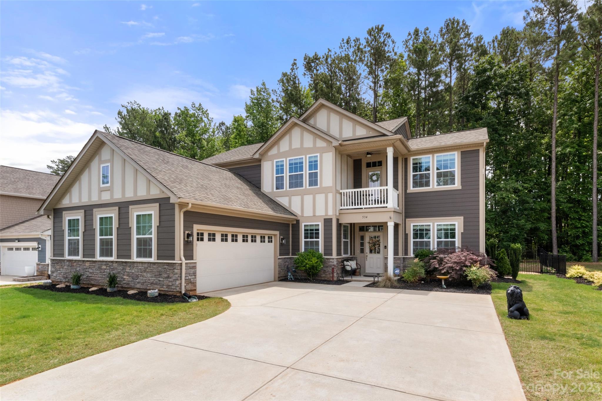 Lake Crest - Residential