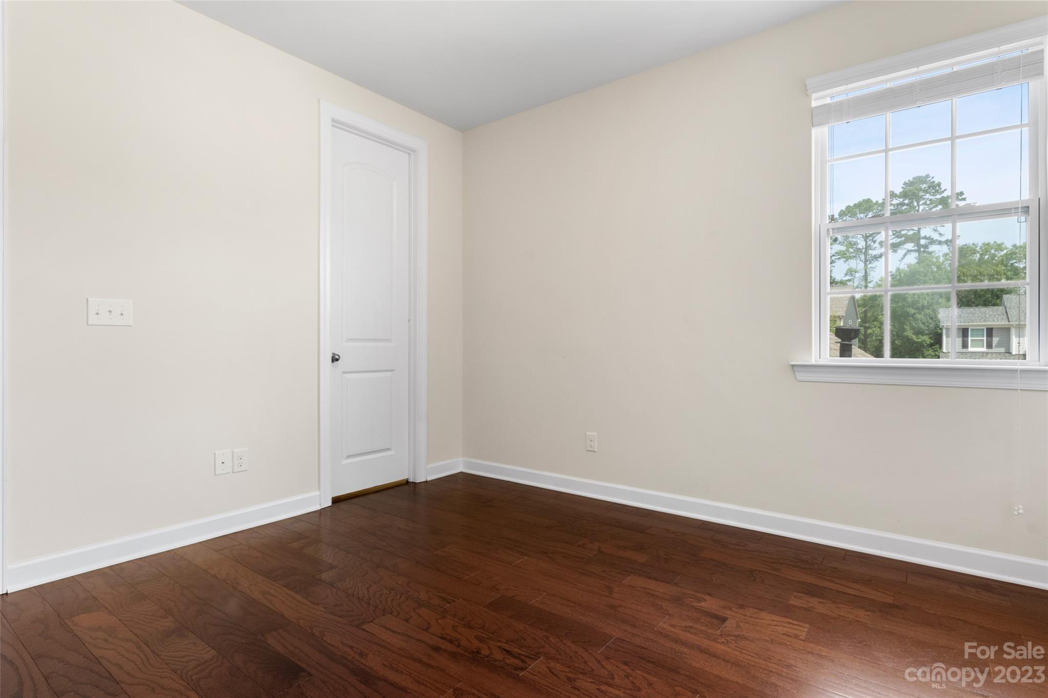 Lake Crest - Residential