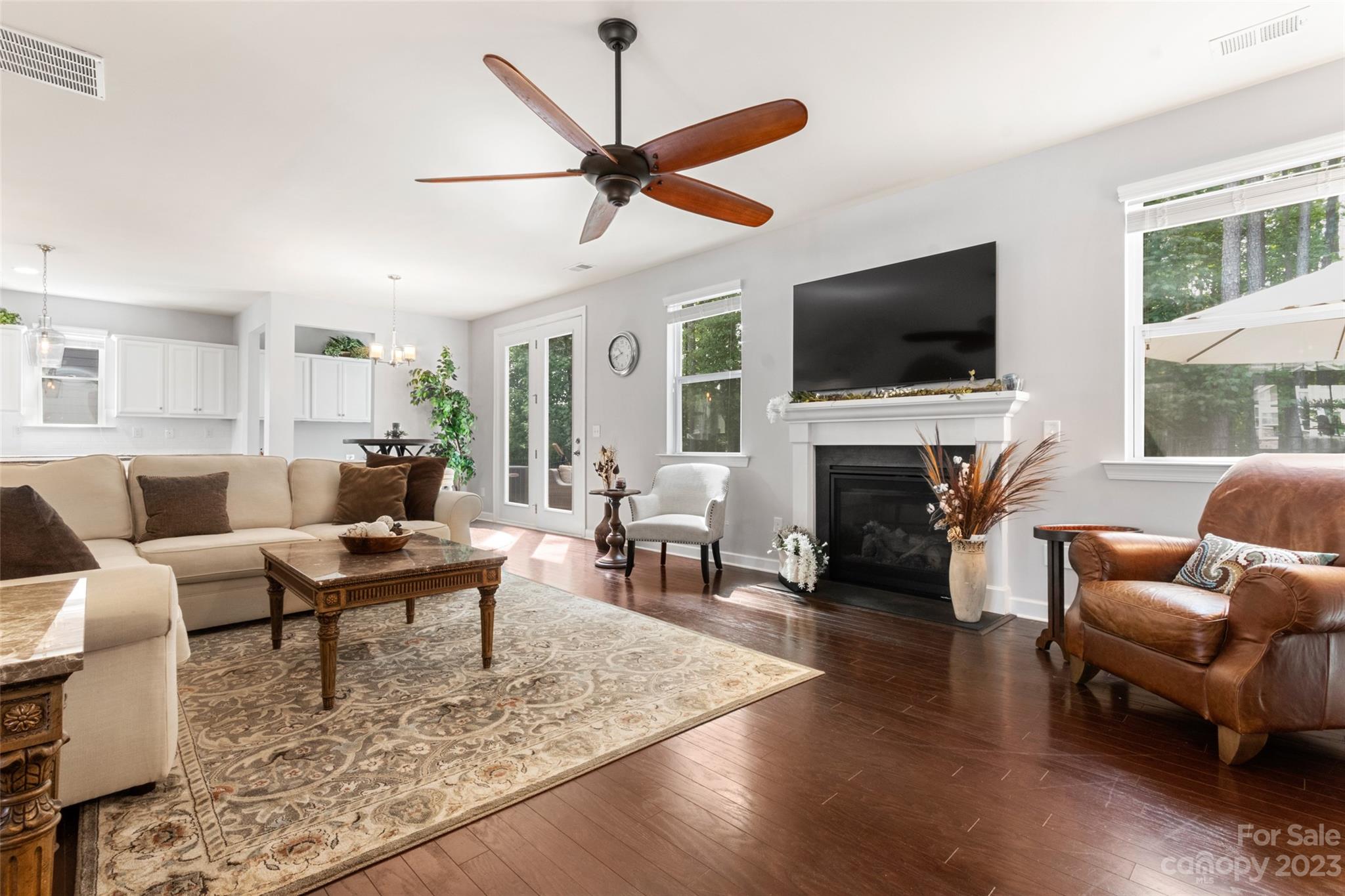 Lake Crest - Residential